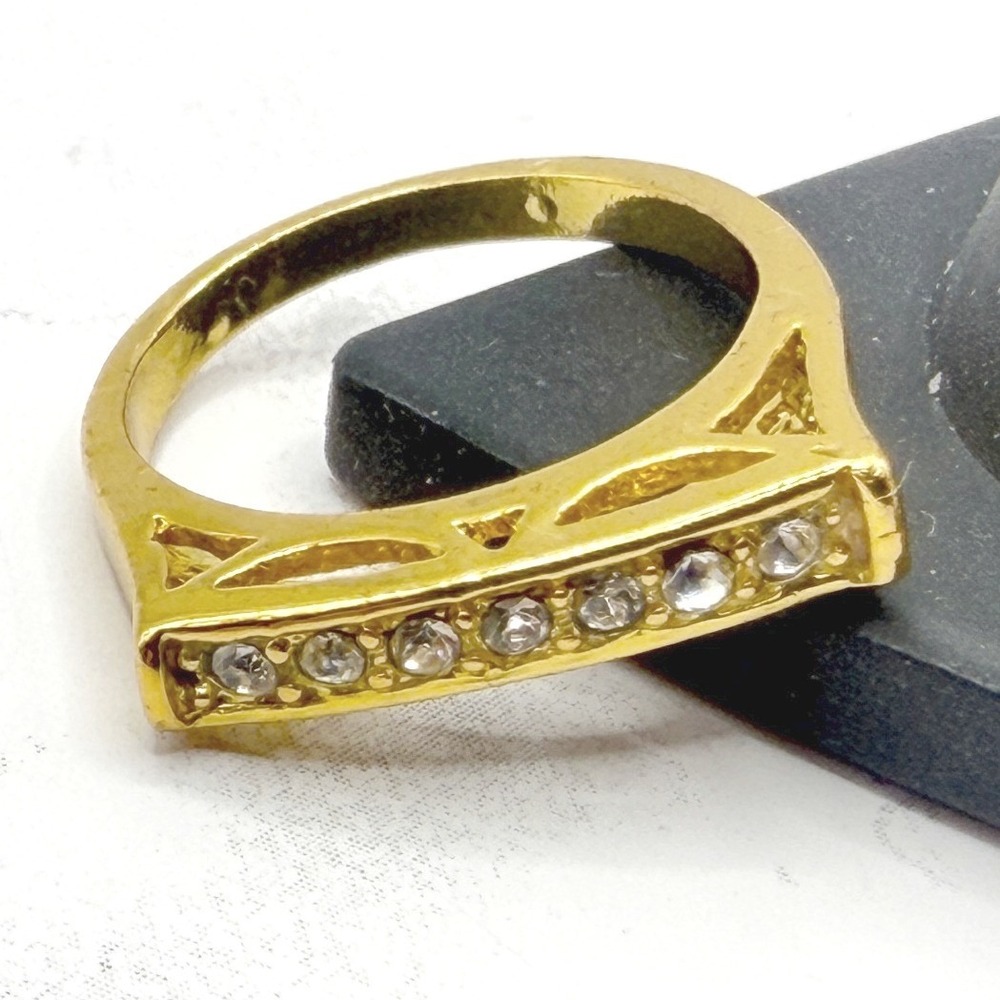 Size 9 New Gold Tone Rhinestone Bar Ring Minimalist Crystal Band Statement Ring